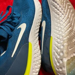 Nike Teal Epic React Men’s 8